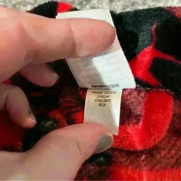 Victoria’s Secret Pink Buffalo Plaid Dog Logo Plush Bath Robe Black Red Sz XS/S - Picture 3 of 8